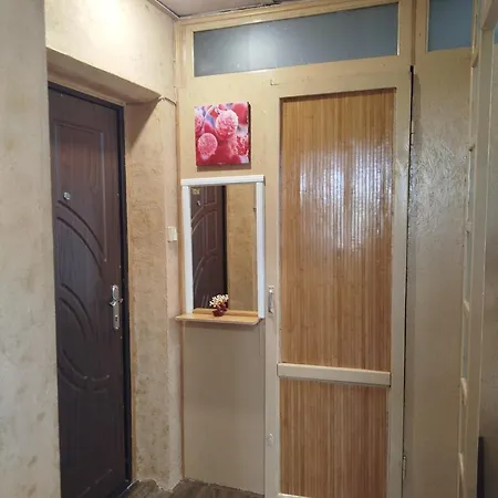 Flat Apartment *